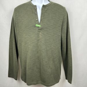 Express Mens Top Sz M Green Henley Neckline Buttoned Long Sleeve Knit